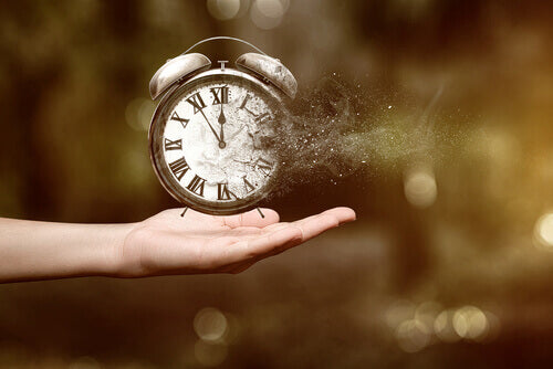 El tiempo, nuestras metas y el arte de volver al presente